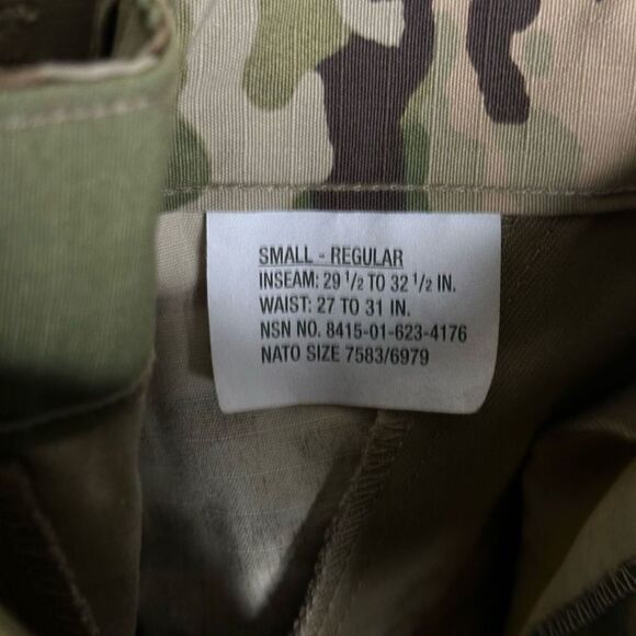 Vintage US Army Combat Trousers Multicam Camo Cargo Pants Size 30x30 - Picture 8 of 8